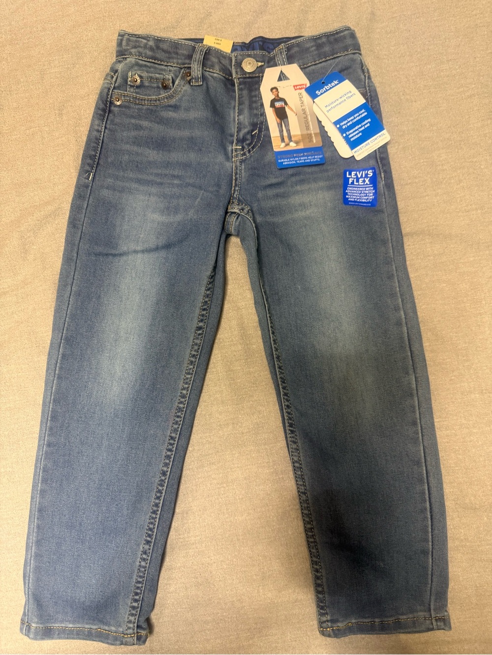 Levi's Boys' 502 Taper Jeans in Medium Blue